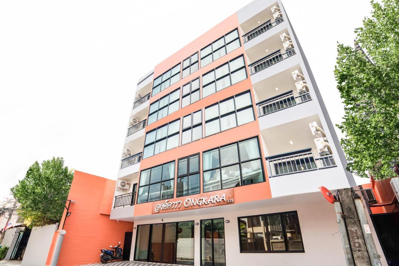Ongkara Near Bts Thonglor Hotel Banguecoque Exterior foto